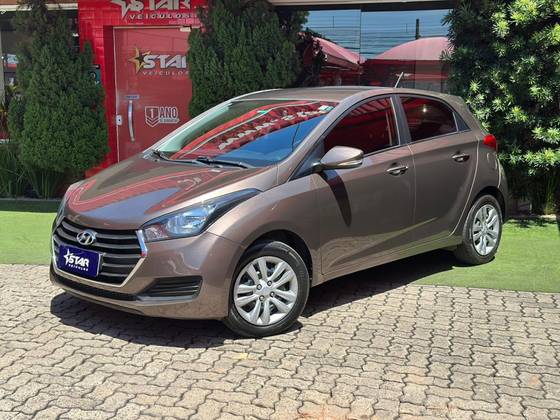 HYUNDAI HB20 1.0 COMFORT 12V FLEX 4P MANUAL HYUNDAI HB20 1.0 COMFORT 12V FLEX 4P MANUAL